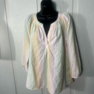 Crown and Ivy Pastel Top Size XL EUC